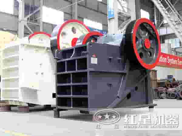 鄂式破碎机(鄂破机) 鄂式破碎机(鄂破机)