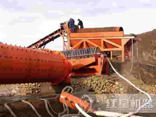 球磨机现场工作图