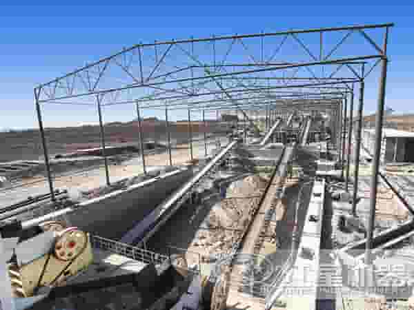 颚式碎石机作为头破设备现场作业